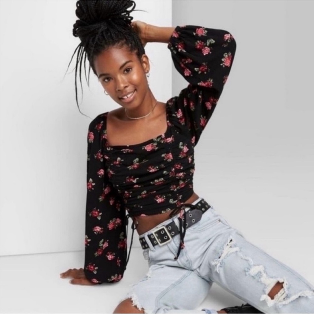 Wild Fable roses square neck crop top blouse